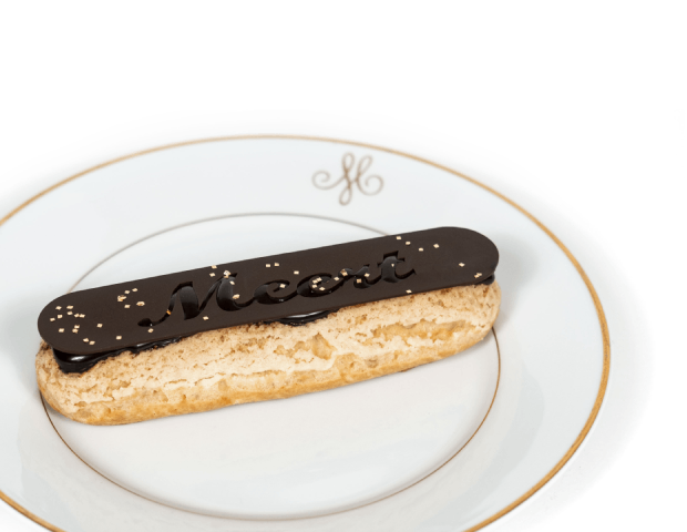 Chocolate Eclair